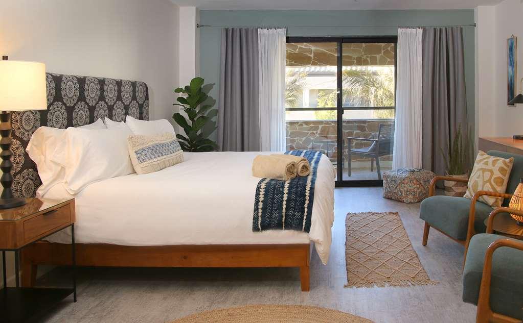 ホテル Azure Palm Hot Springs デザート・ホット・スプリング 部屋 写真
